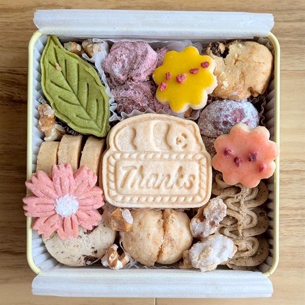 【数量限定】春のThanksクッキー缶